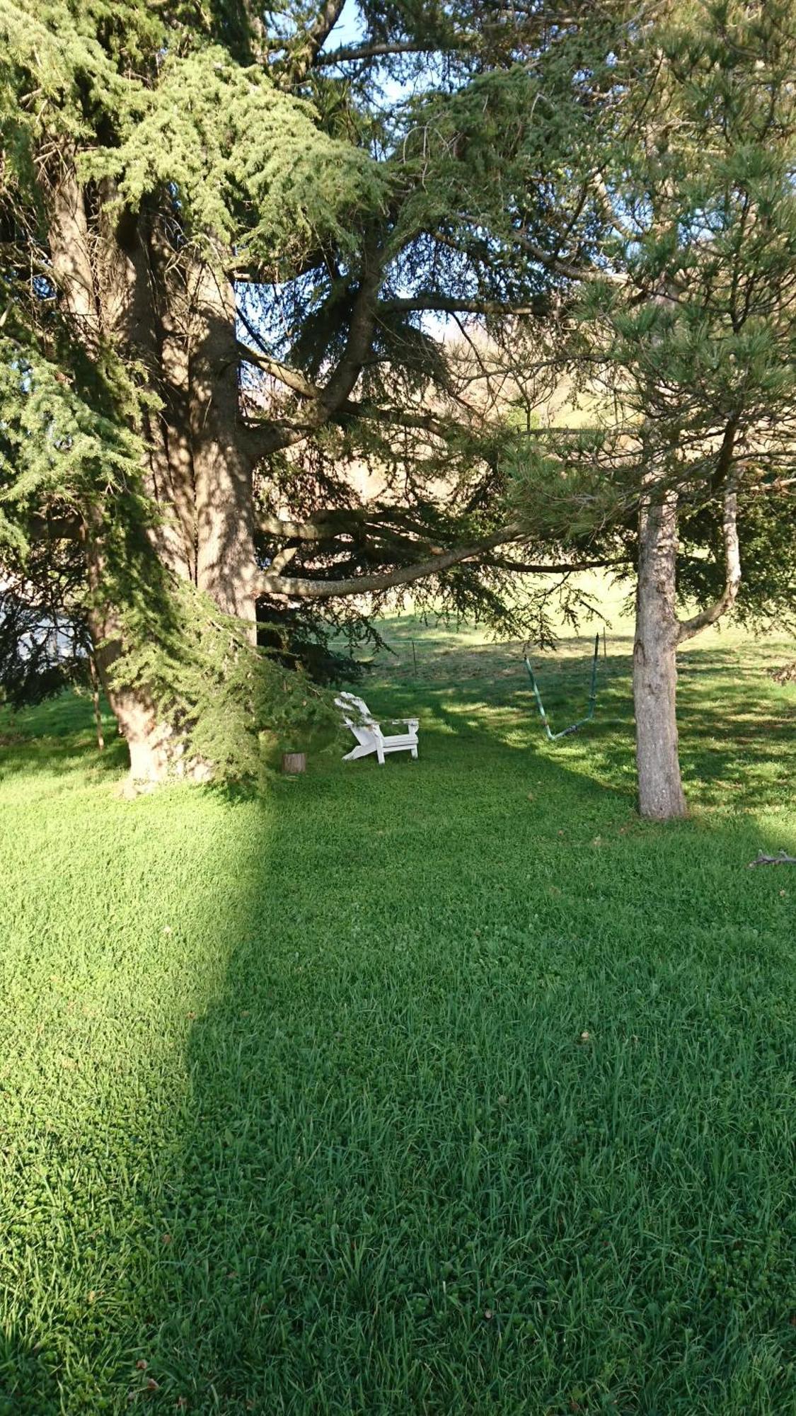 Comfortable Village In With Access To Large Garden With Beautiful Views Barbieres